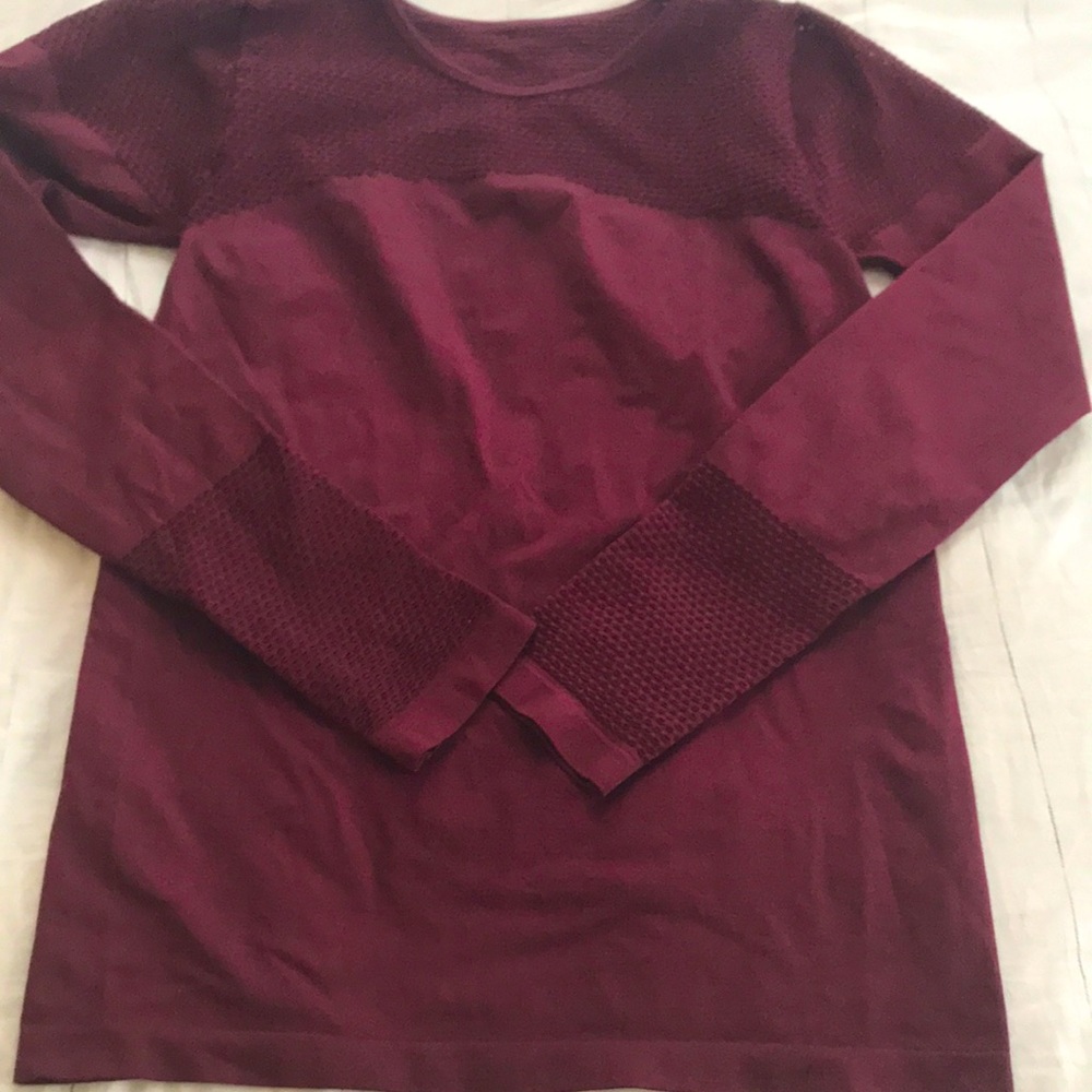 Fabletics top
